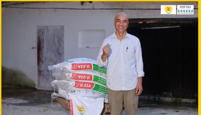 Gà nuôi bằng cám Hoa Kỳ Food phát triển nhanh hơn, khỏe mạnh hơn.